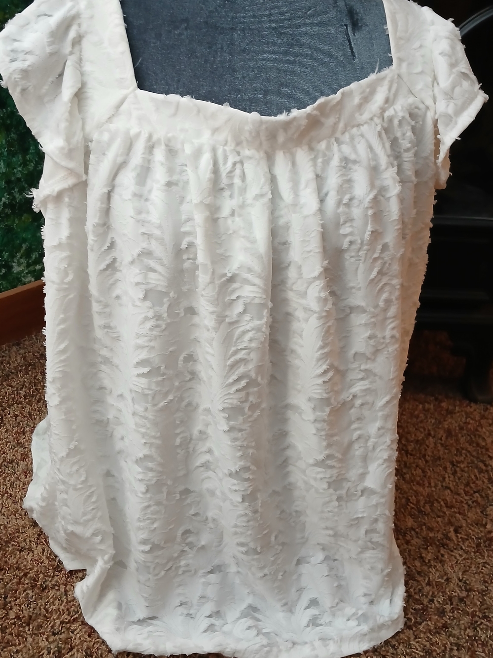 LC Lauren Conrad Cream Textured Square Neck Cap Sleeve Top